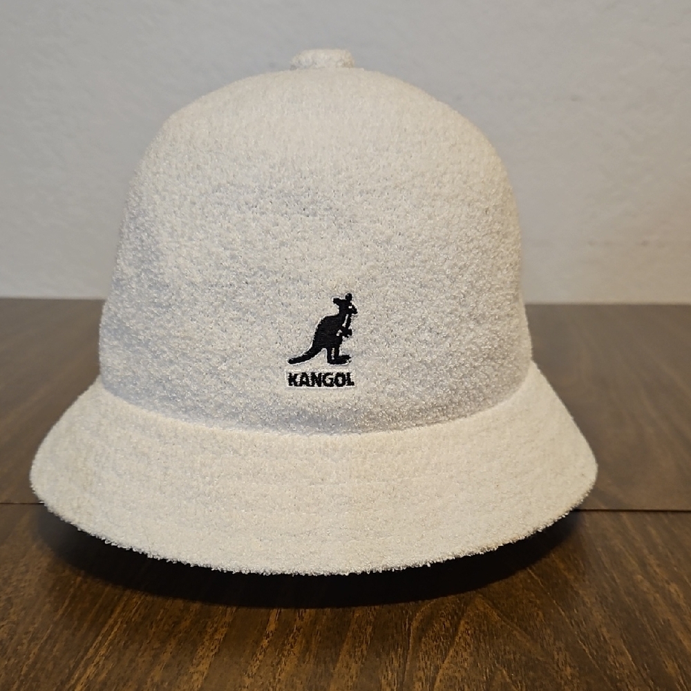 Kangol Kids Bermuda Casual - Size Medium